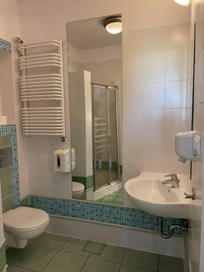 Anton 3* Pruszków